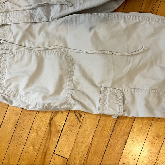 beige / sand cargo capri - Picture 2 of 3